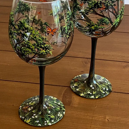 Copas de vino pintadas a mano con diseño de árbol de las cuatro estaciones