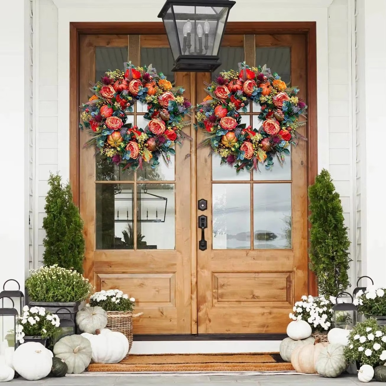 Corona de Otoño 40 cm Flores de Peonía y Calabazas Decoración para Puerta