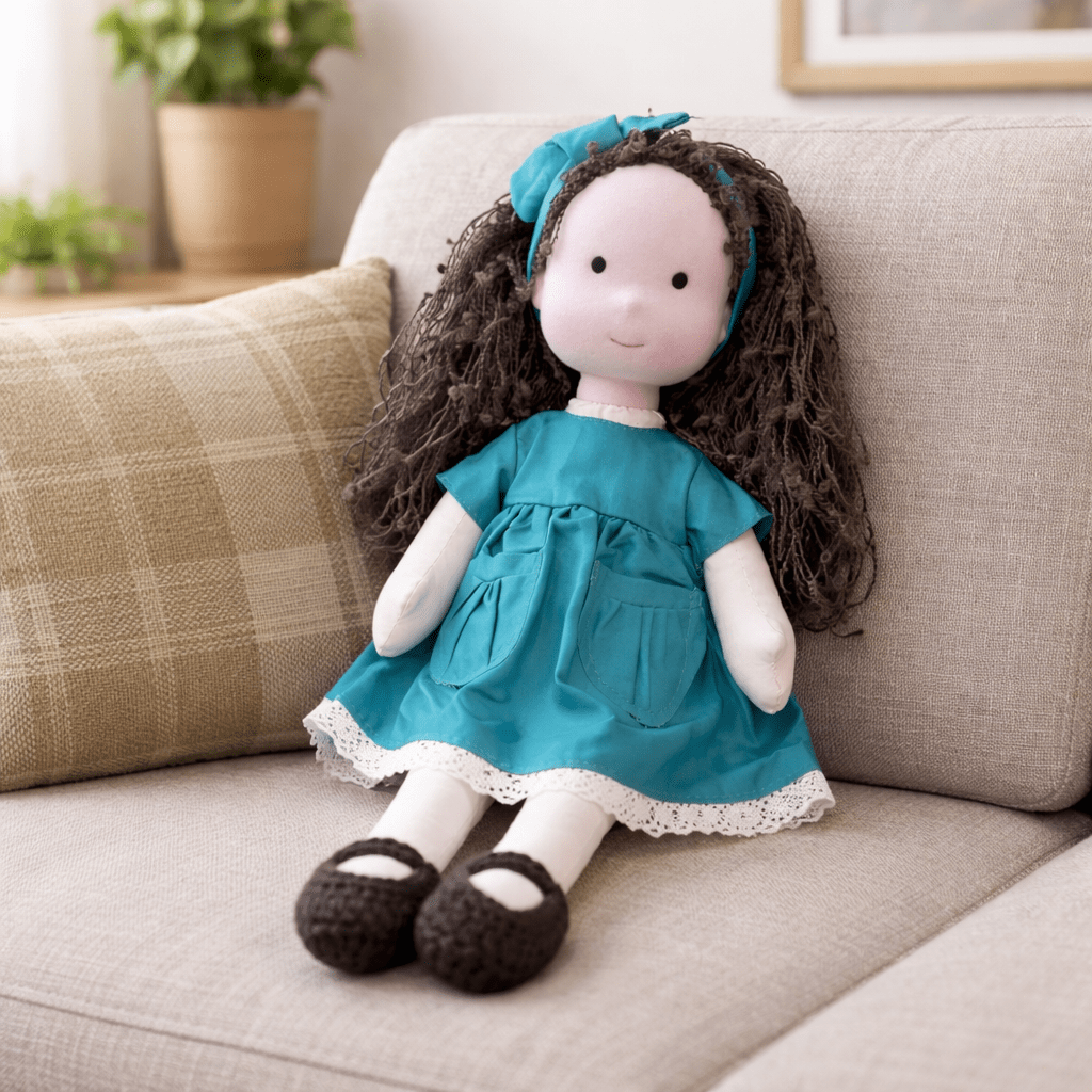 ELORA – Muñeca Waldorf Hecha a Mano de Algodón para Juego Creativo