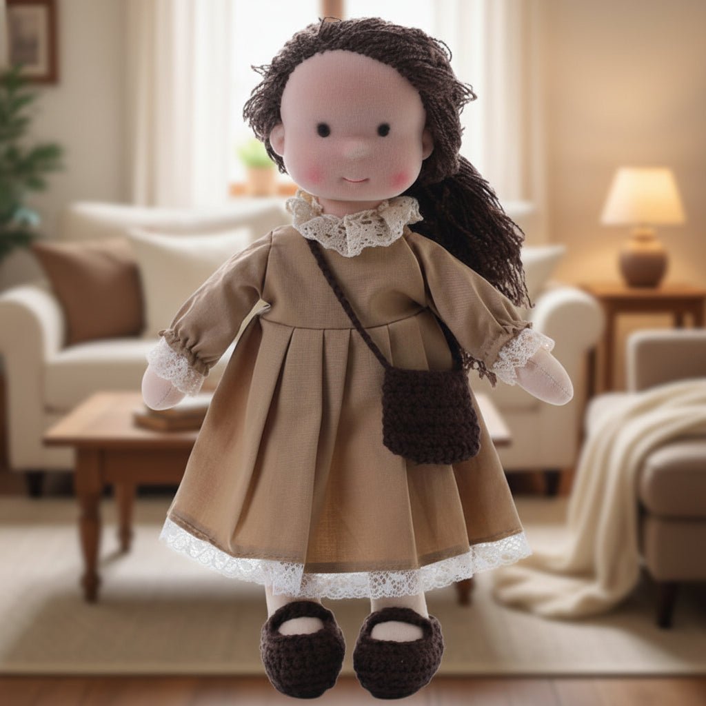 ELORA – Muñeca Waldorf Hecha a Mano de Algodón para Juego Creativo