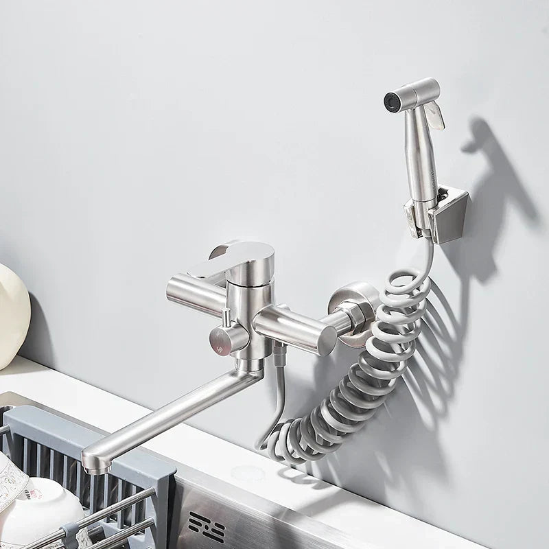 Grifo de Pared para Espacio y Elegancia