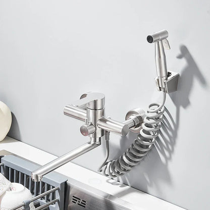 Grifo de Pared para Espacio y Elegancia