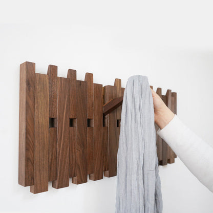 HarmonyHook - Elegante Perchero de Madera Ajustable