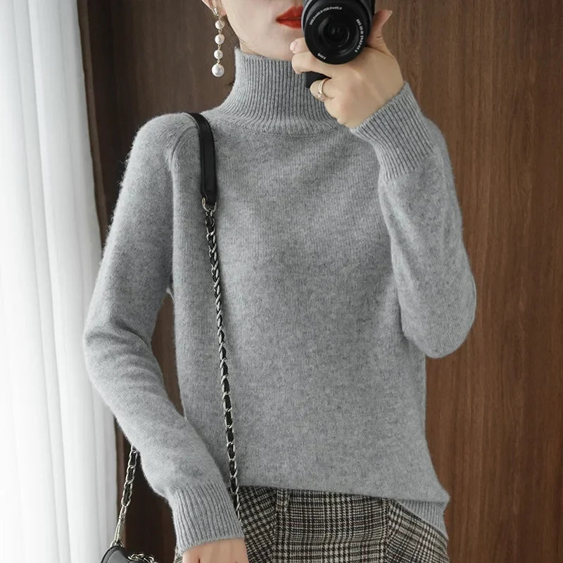 Jersey de cuello alto para mujer en suave lana merina