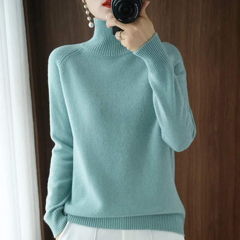 Jersey de cuello alto para mujer en suave lana merina