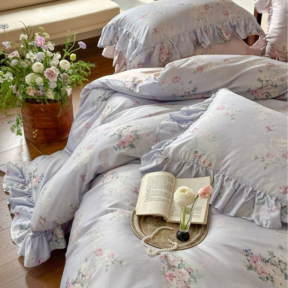 Juego de cama romántico con volantes y estampado floral vintage