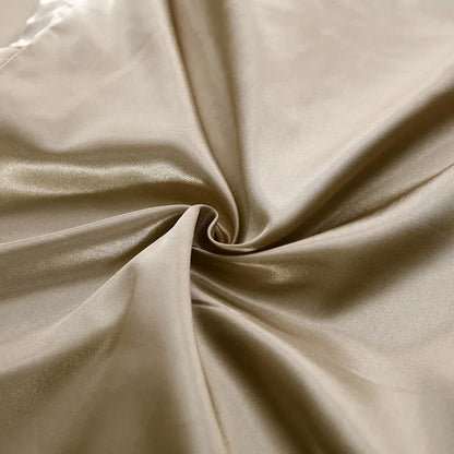 Juego de Ropa de Cama de Seda Satinada de Lujo - SilkElegance