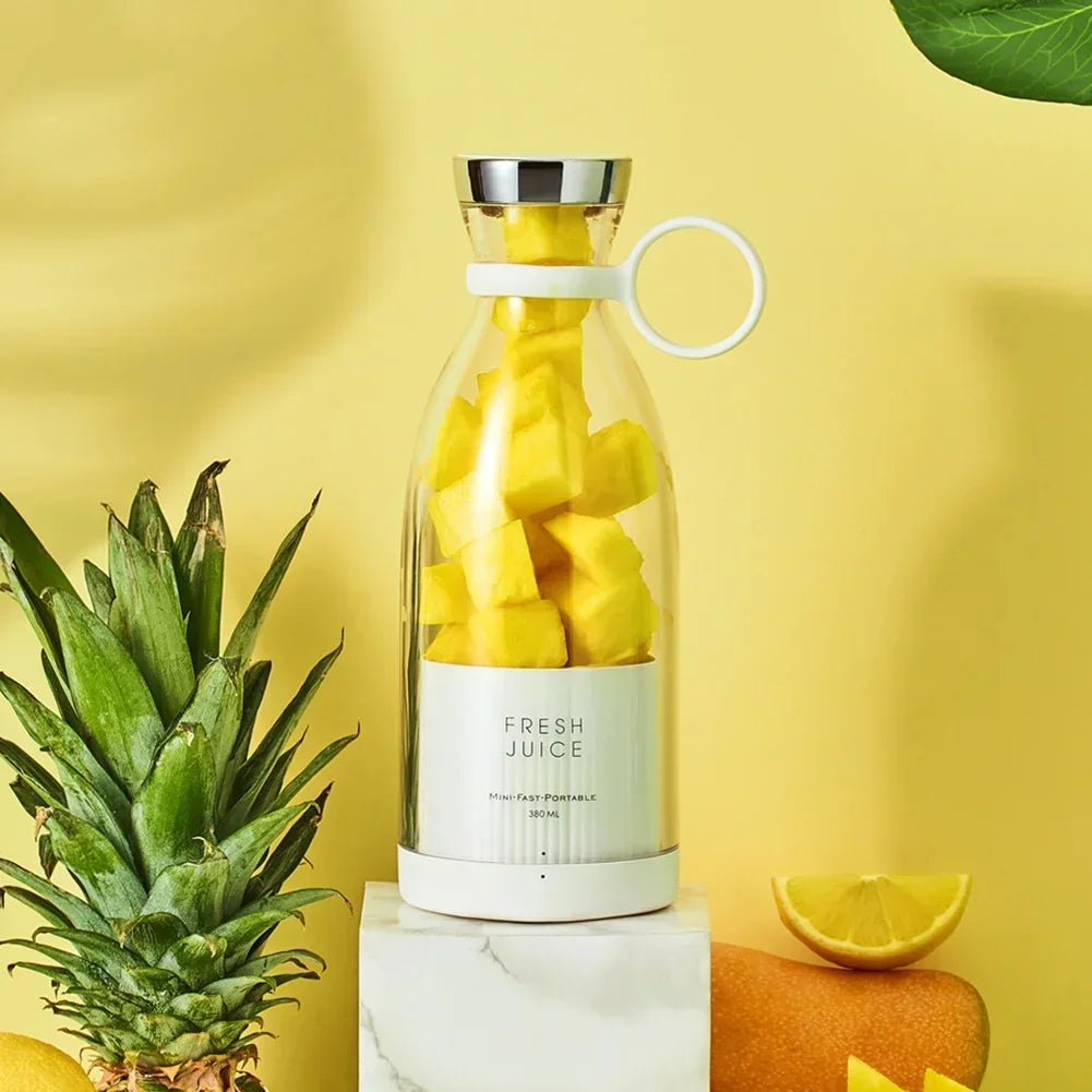 JuicyGo™ – Prepara Batidos Frescos en Cualquier Lugar en un Instante