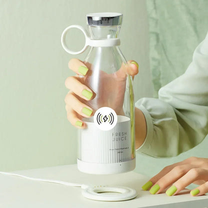 JuicyGo™ – Prepara Batidos Frescos en Cualquier Lugar en un Instante