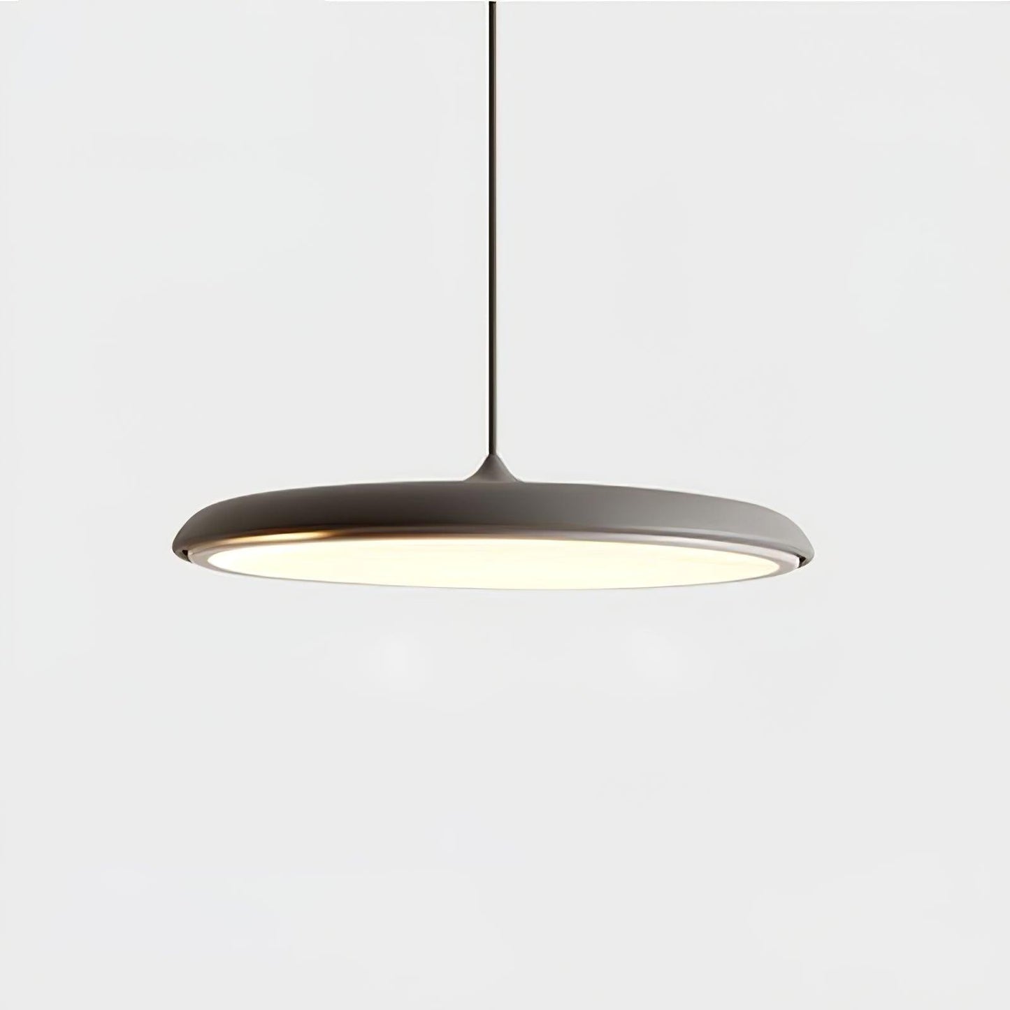 Lámpara Colgante con Forma Simple para Interiores Modernos