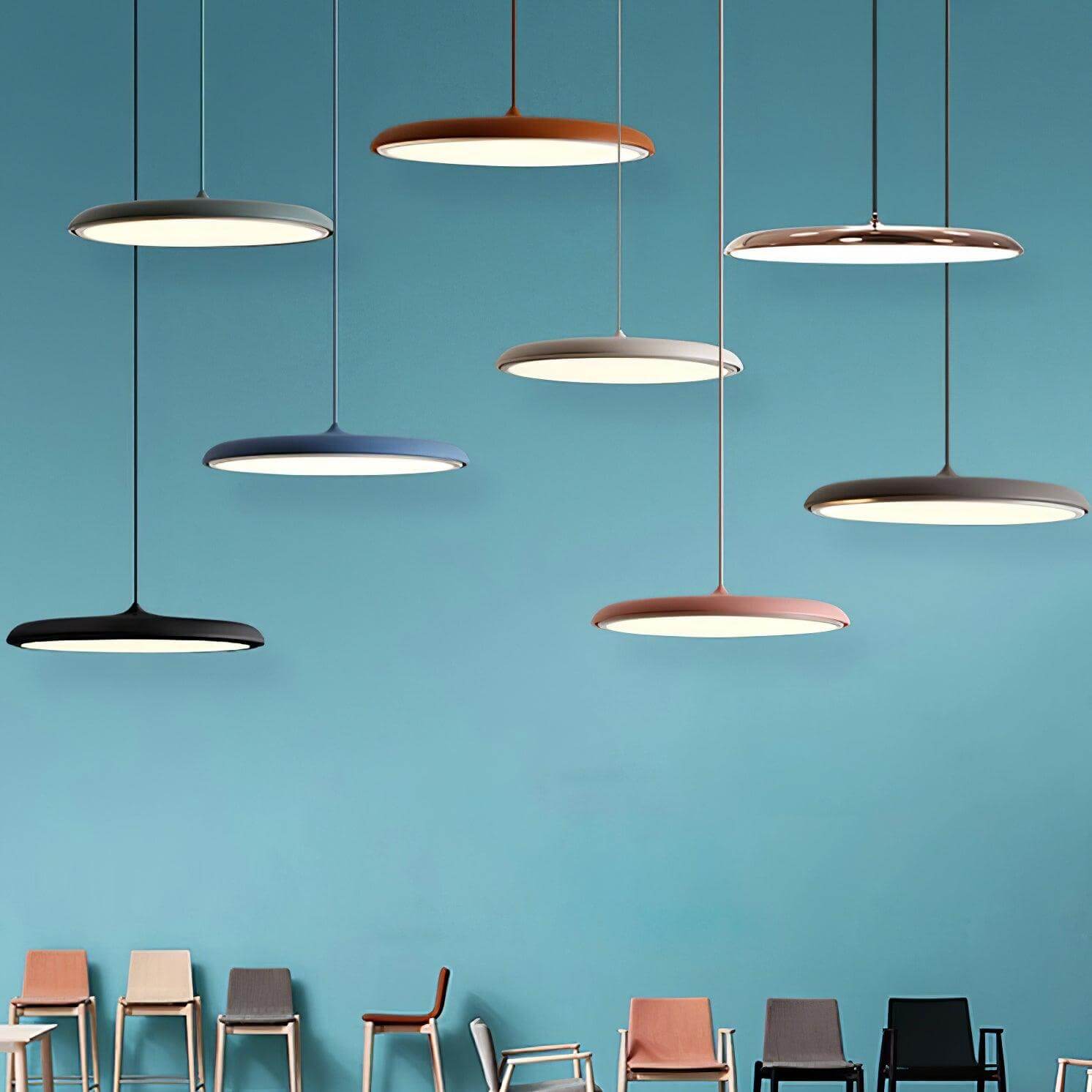 Lámpara Colgante con Forma Simple para Interiores Modernos