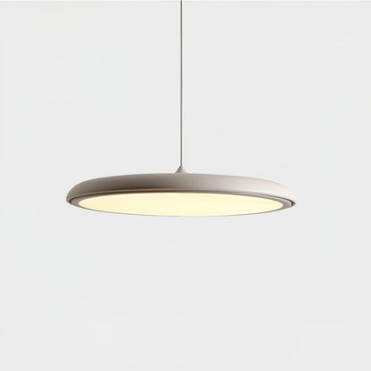 Lámpara Colgante con Forma Simple para Interiores Modernos
