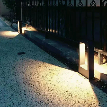 Lámpara de Jardín de Alta Calidad con Montaje Duradero para Uso Exterior