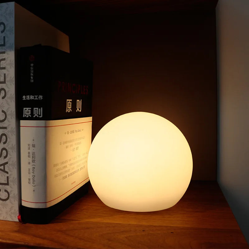 Lámpara de Mesa Inalámbrica LED Esférica Luz Ambiental Recargable | Zenari