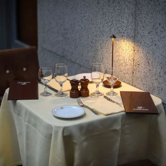 Lámpara de Mesa LED Inalámbrica | ClarityGlow
