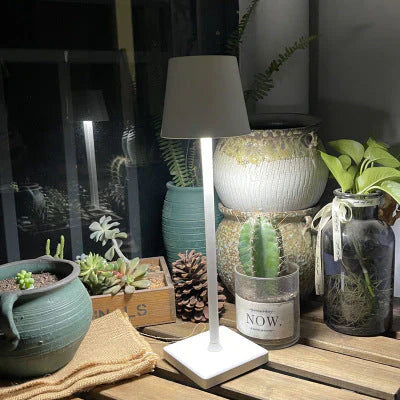 Lámpara de Mesa LED Portátil Regulable - LumiAura