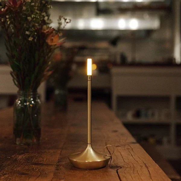 Lámpara de Mesa Sutil - Aurelia
