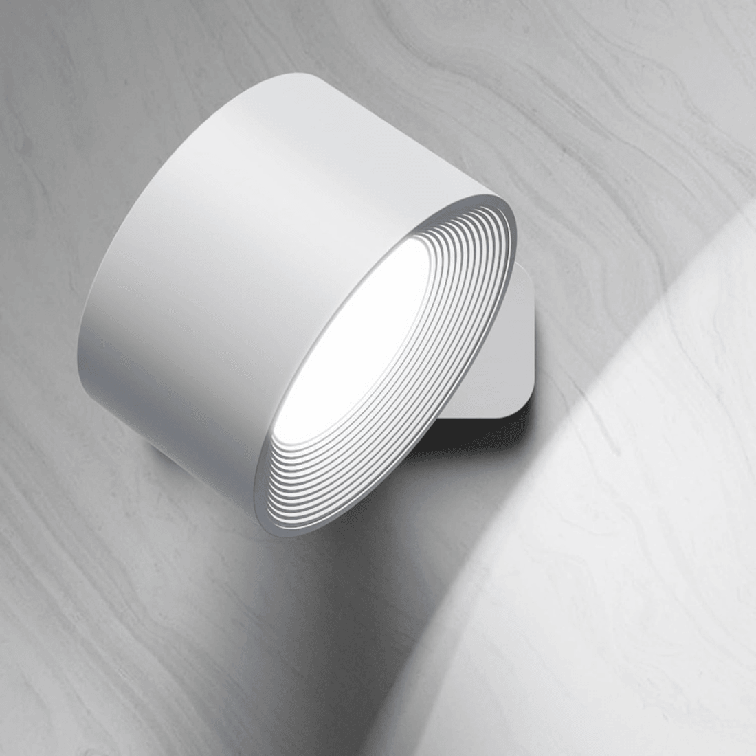 Lámpara de Pared Inalámbrica – Iluminación LED Ajustable 360° y Recargable (USB)