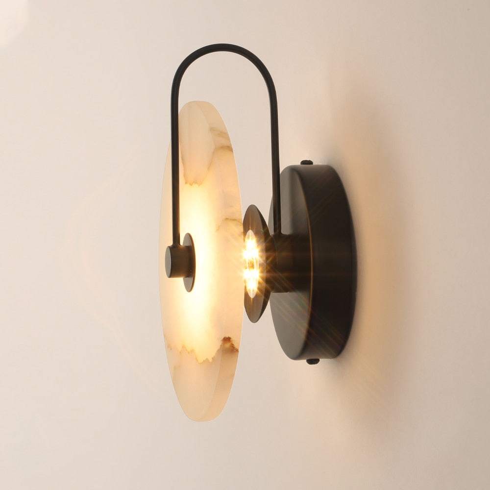 Lámpara LED de lujo con acabado de mármol para interiores elegantes