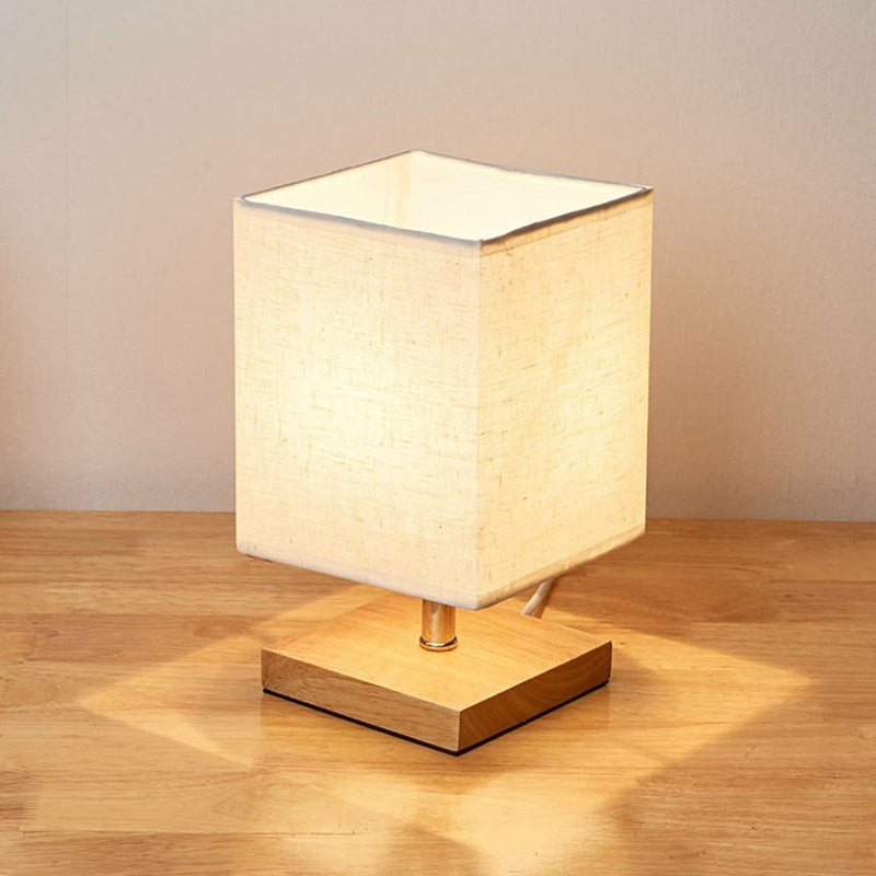 Lámpara de mesa minimalista de lino y madera