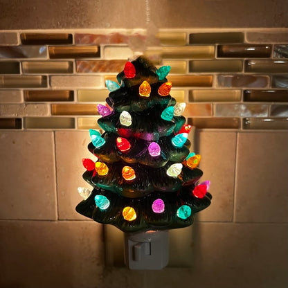Lámpara de noche LED con forma de árbol de Navidad