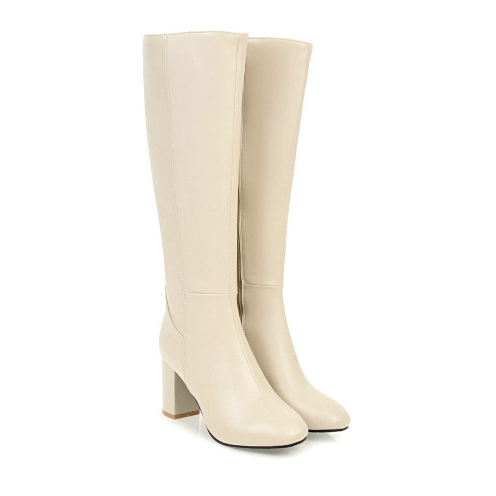 Lujosas botas de piel vegana con cremallera