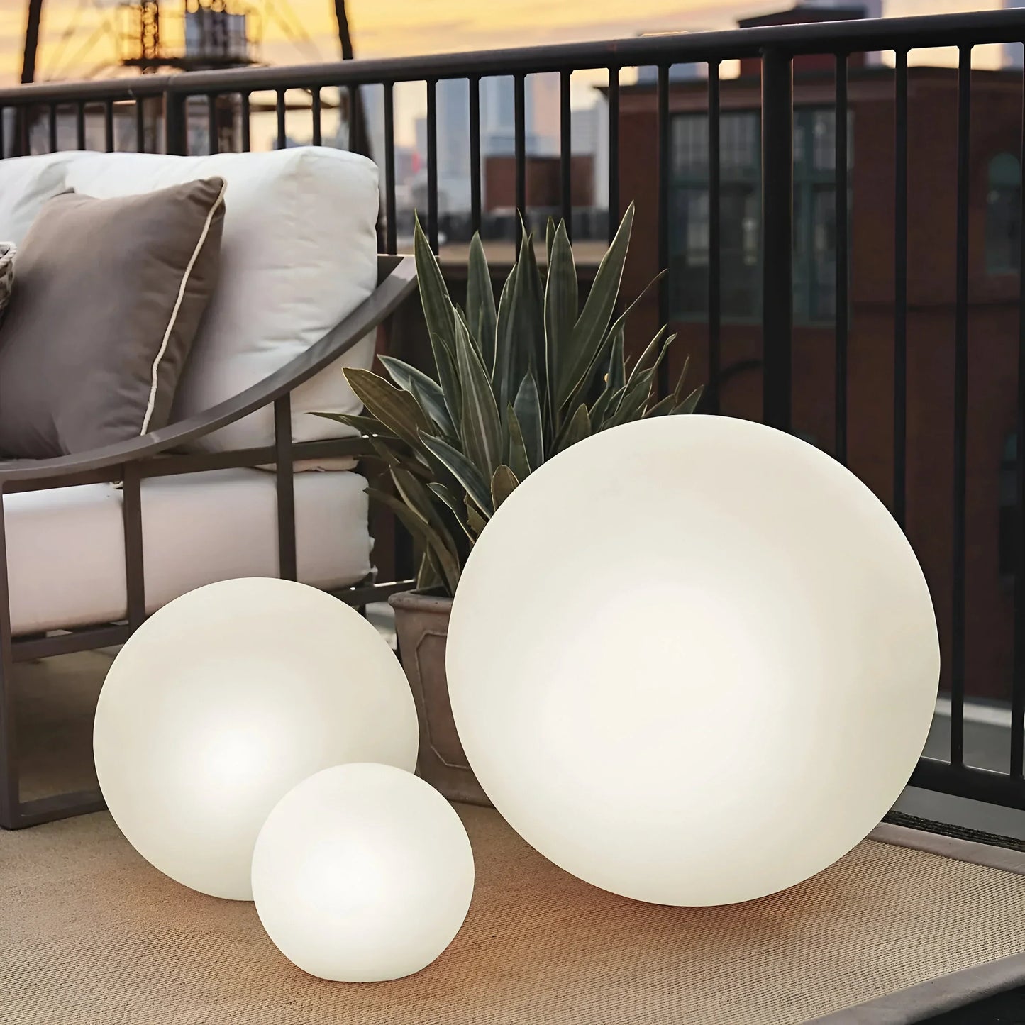 LumiGlobe – Luz de Jardín Resistente a la Intemperie