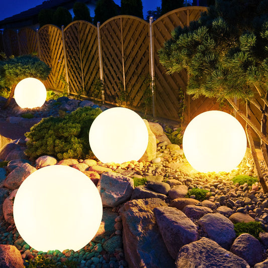 LumiGlobe – Luz de Jardín Resistente a la Intemperie