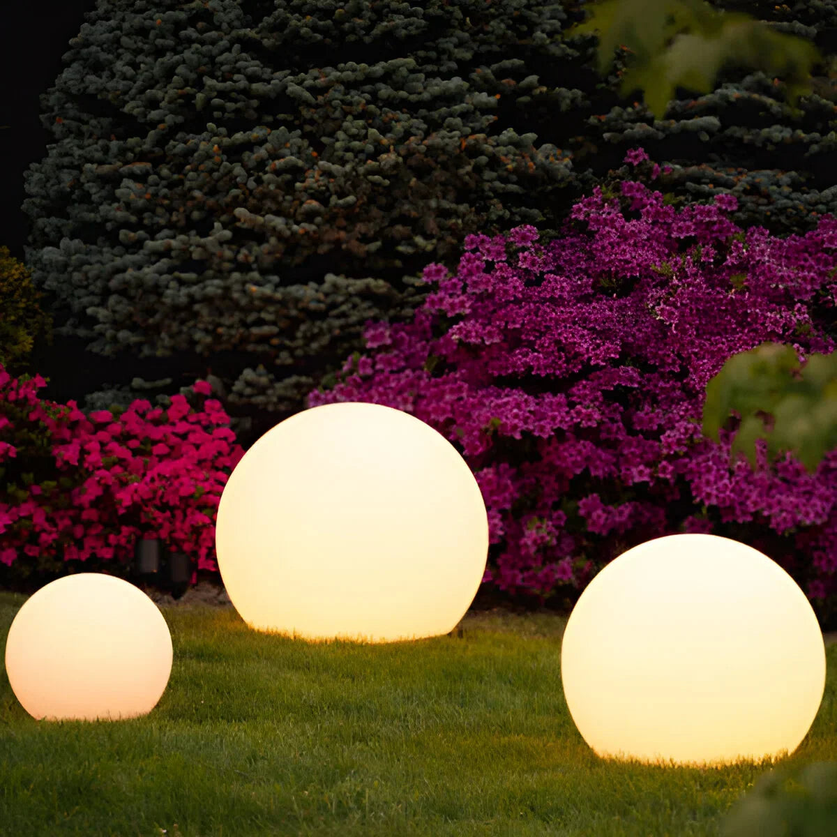 LumiGlobe – Luz de Jardín Resistente a la Intemperie