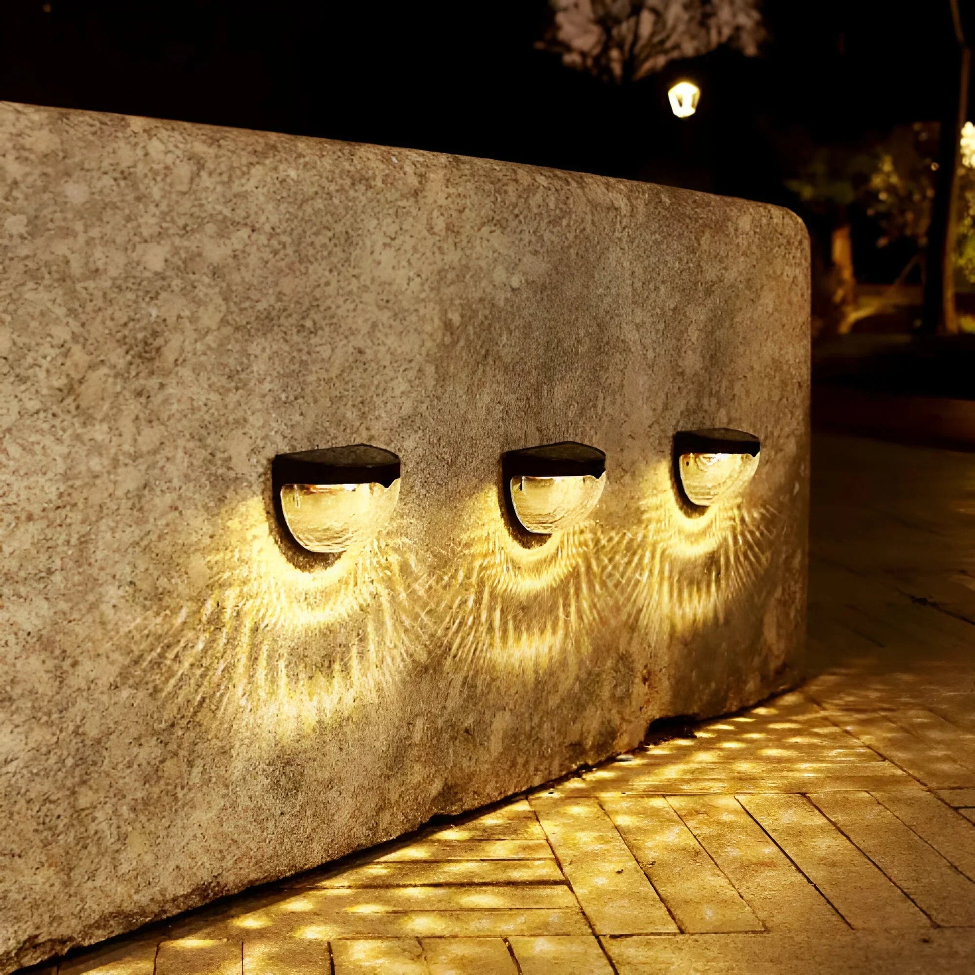 LumiWall – Lámpara de Pared Solar para Jardín