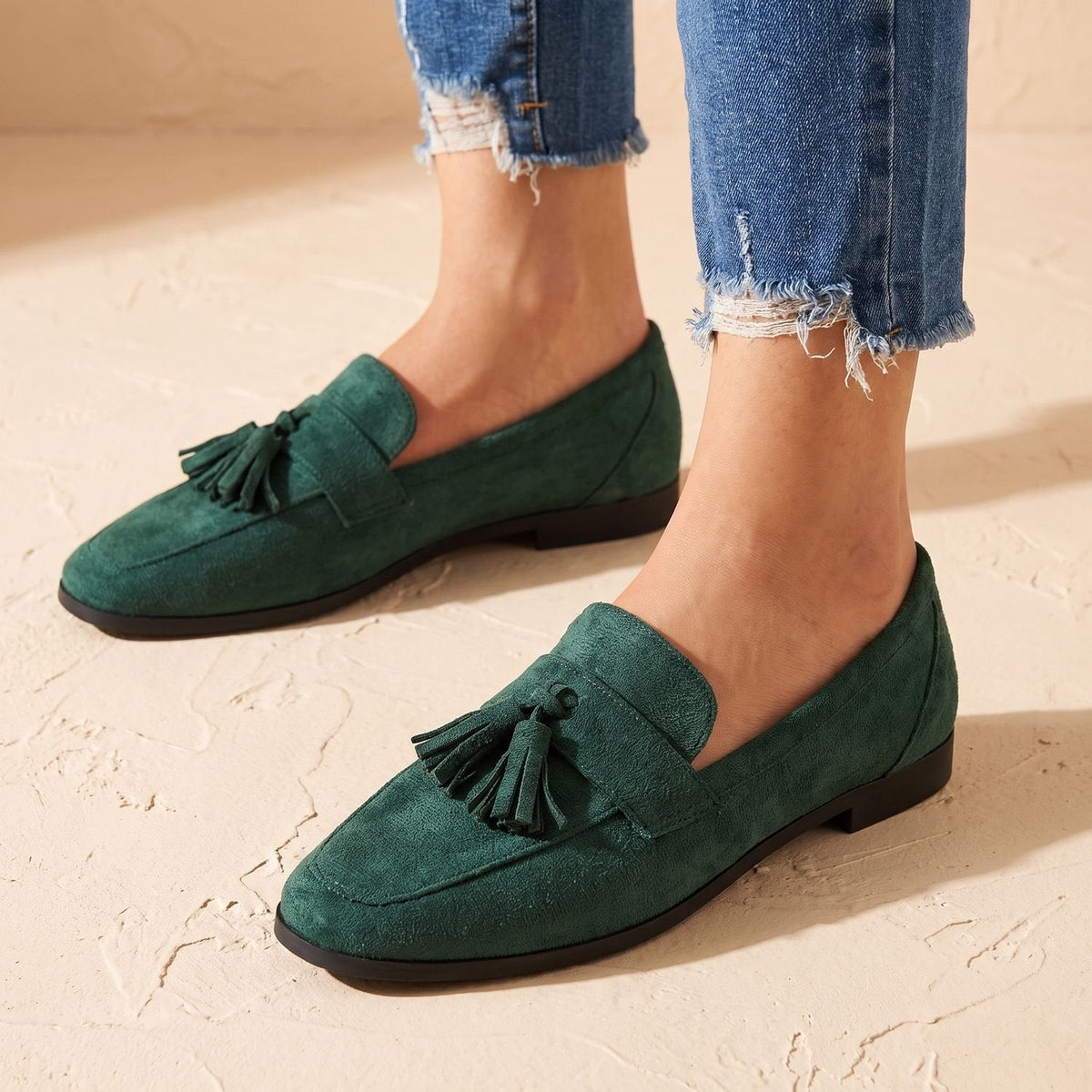Mocasines planos de ante para mujer sin cordones con borlas
