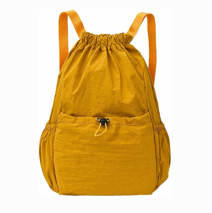 Mochila casual con cordón ajustable