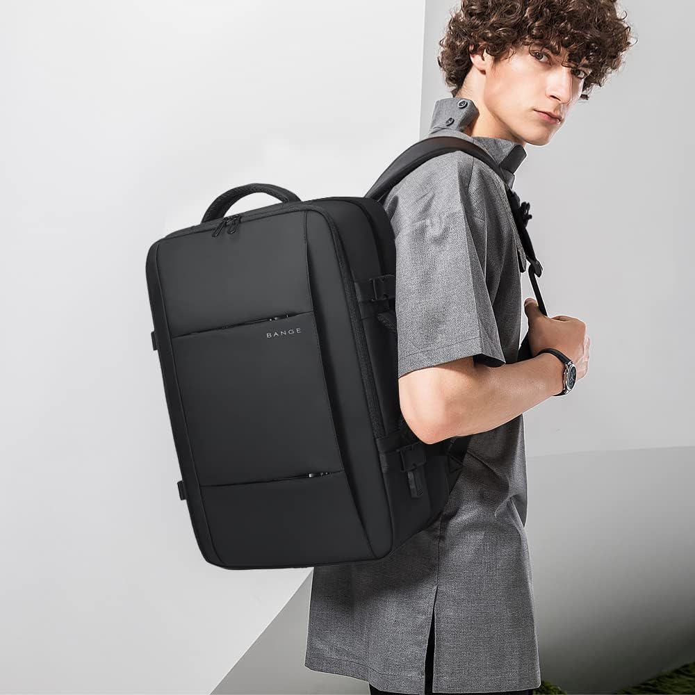 Mochila de viaje impermeable expandible de 26 a 45L con funda para laptop y asa de duffle