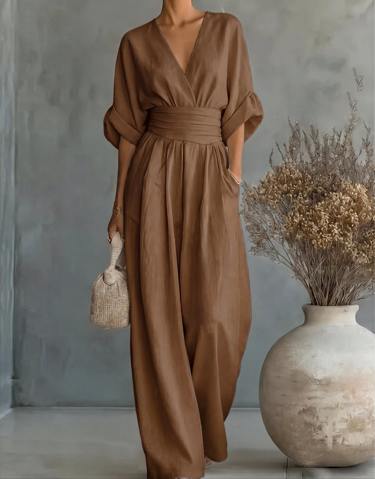Mono elegante de pernera ancha