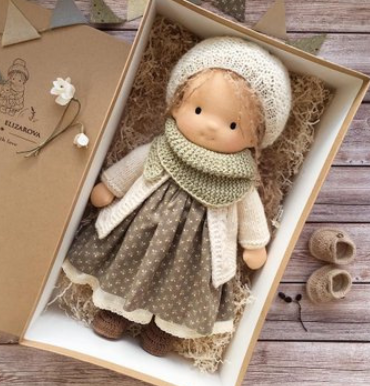 Muñeca Waldorf Hecha a Mano en Tela Suave - Juguete Creativo para Niños