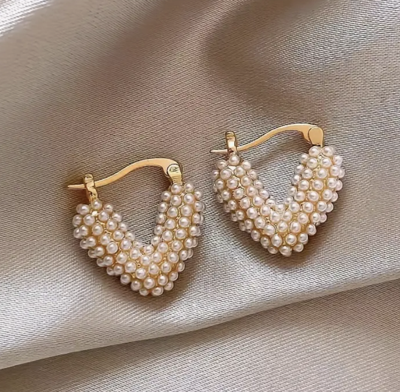 Pendientes Elegantes en Forma de Corazón
