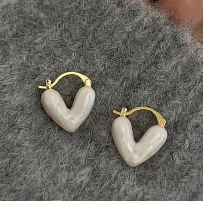 Pendientes Elegantes en Forma de Corazón