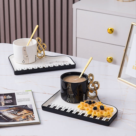 Pianissimo Taste – Conjunto de Taza y Bandeja Elegante para Amantes de la Música