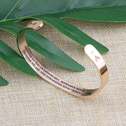 Recuerda de quién eres hija y coloca tu corona en su lugar | Pulsera