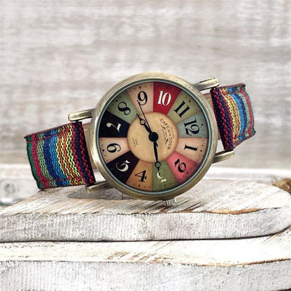Reloj con diseño de arcoíris multicolor
