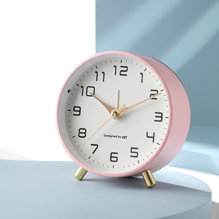 Reloj de Mesa Silencioso Escandinavo Moderno