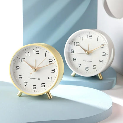 Reloj de Mesa Silencioso Escandinavo Moderno