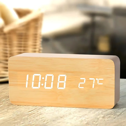 Reloj Despertador LED de Madera Natural