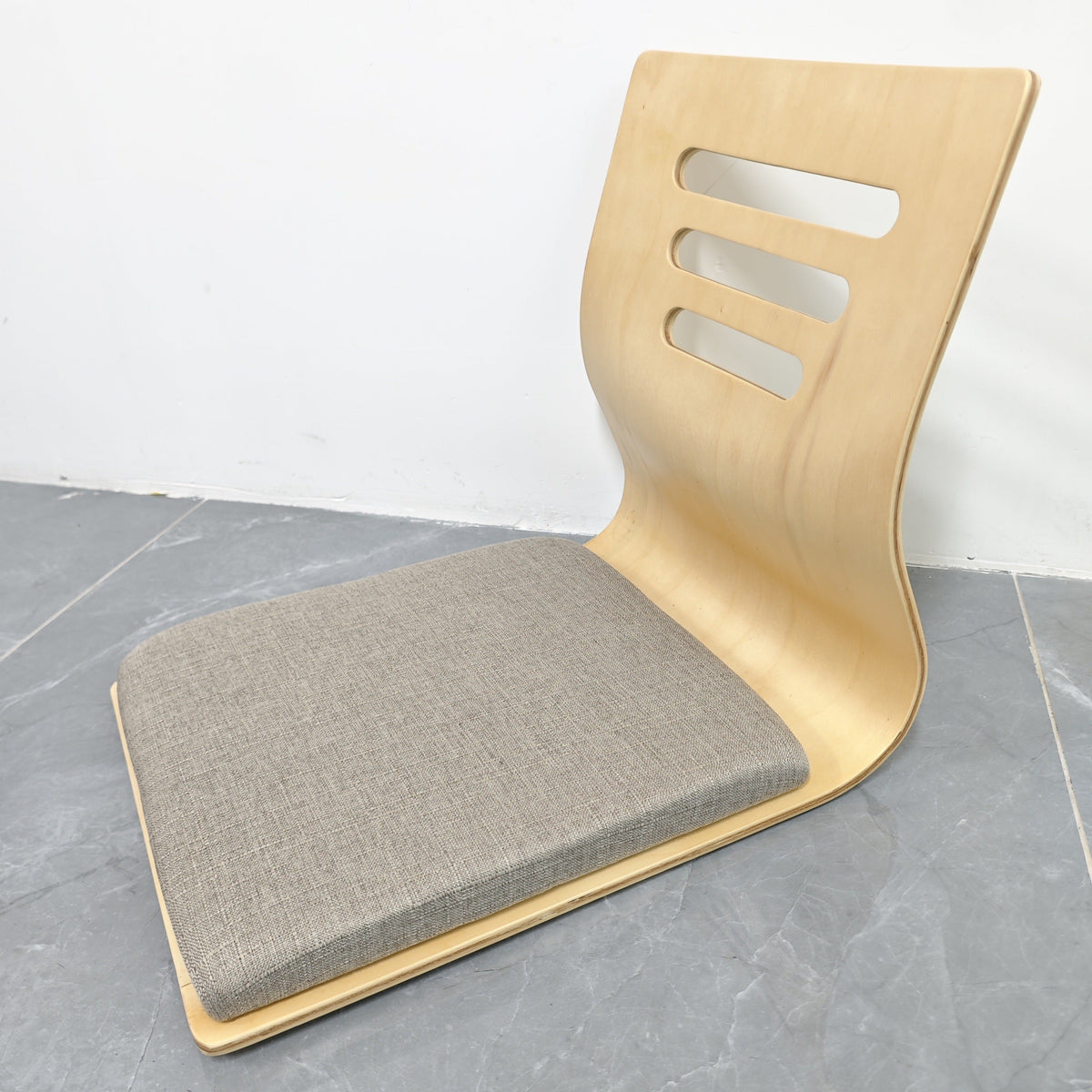 Set de silla de suelo Zaisu minimalista y cómodo
