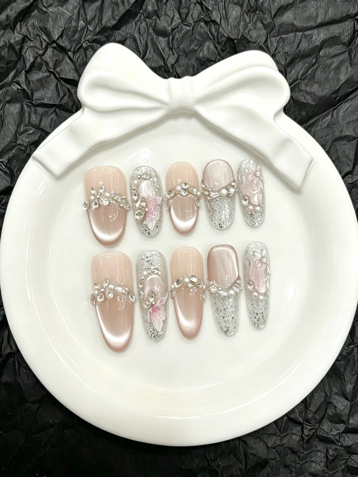 Set de uñas postizas adhesivas con pedrería