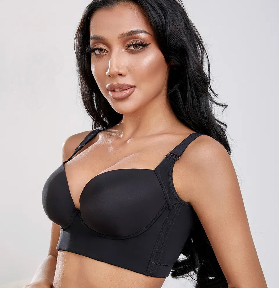 Sostén push-up de talla grande con copas profundas.