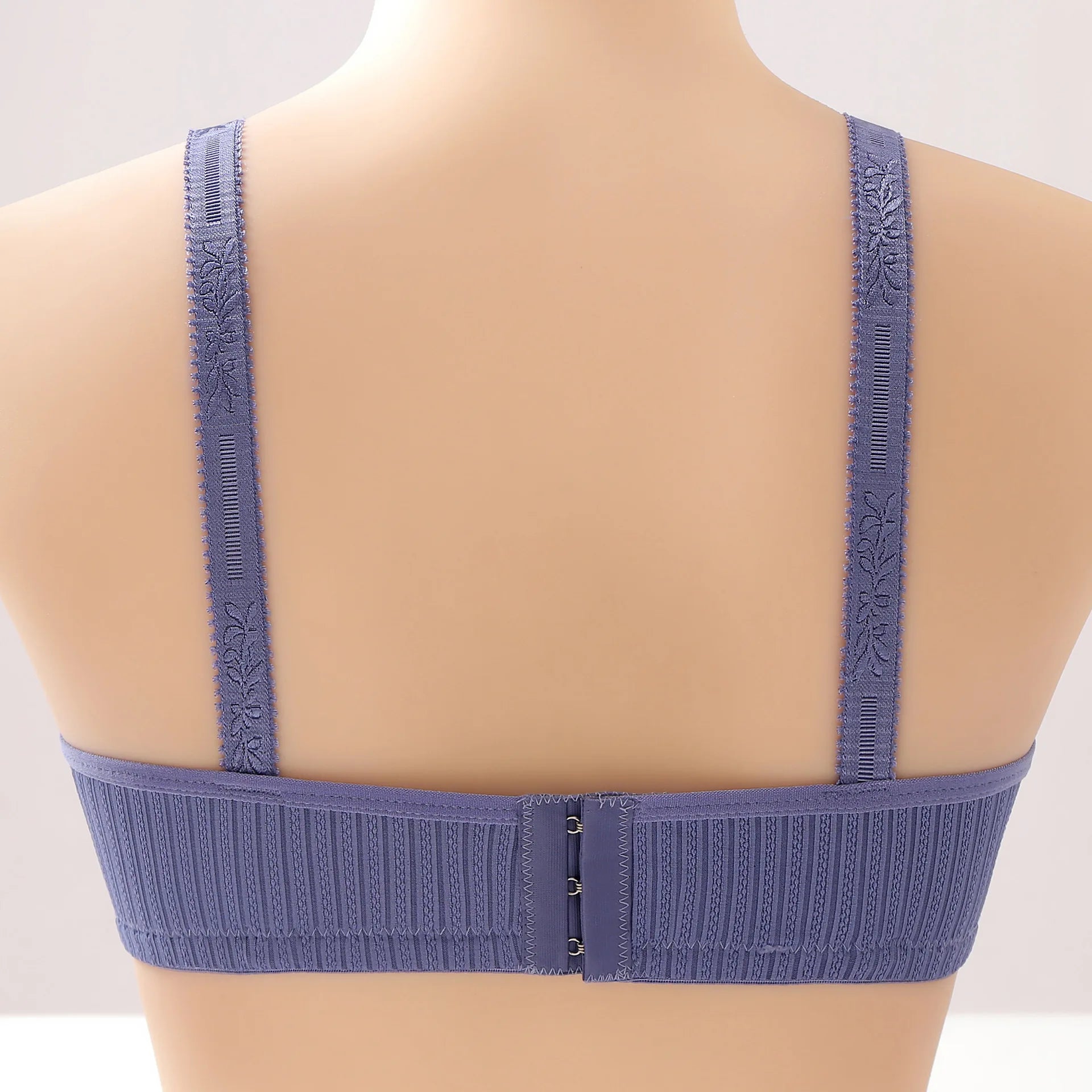 Sostenedor Push-Up Inalámbrico Sexy en Tallas Grandes