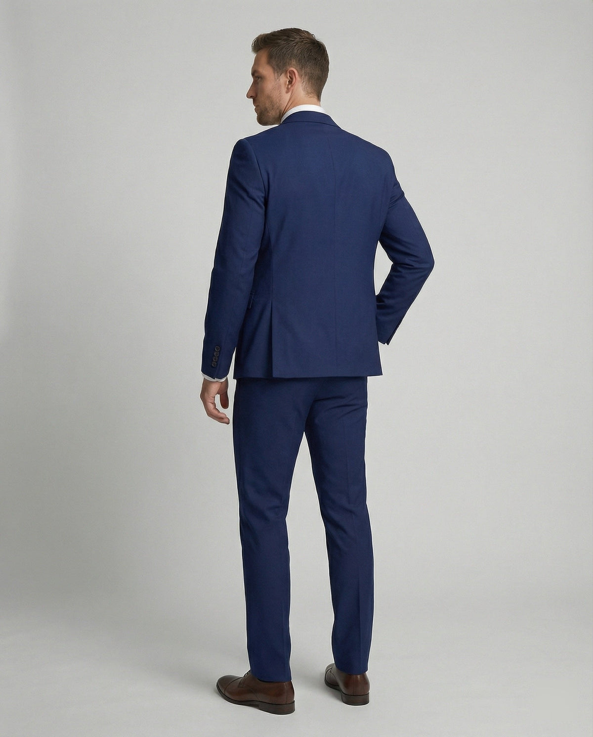 Traje clásico de tres piezas para hombre para ocasiones formales