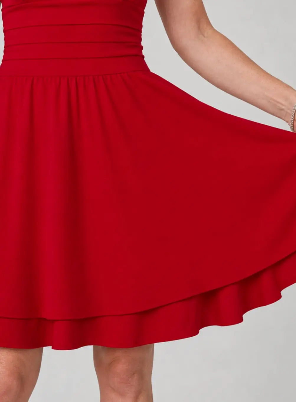 Vestido corto de cóctel para mujer con escote cuadrado, cintura fruncida y corte acampanado