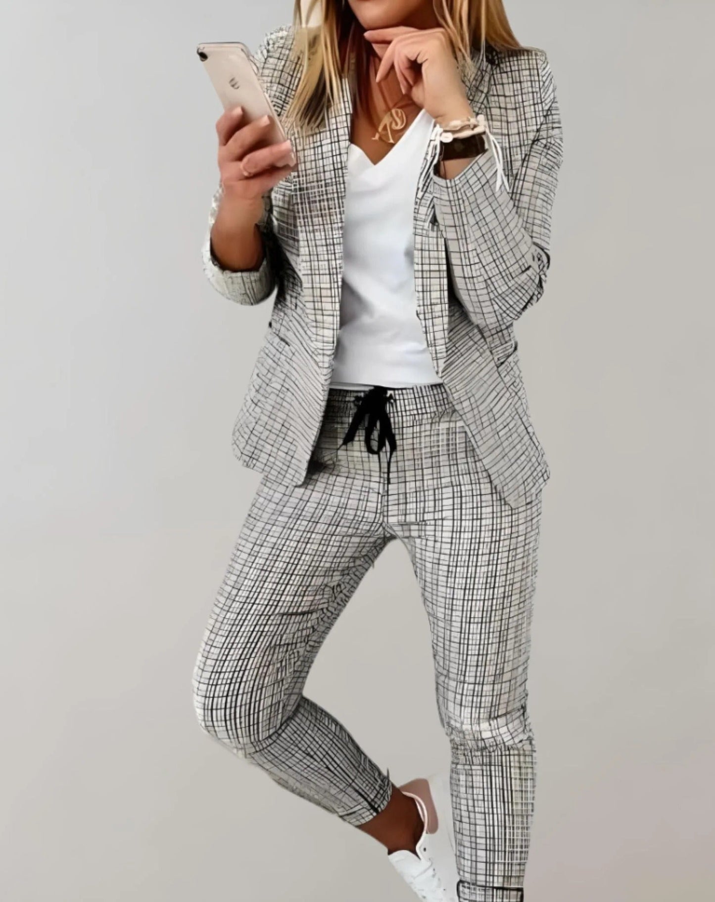 VierraSol | Conjunto de Blazer y Pantalones a Cuadros para Mujeres